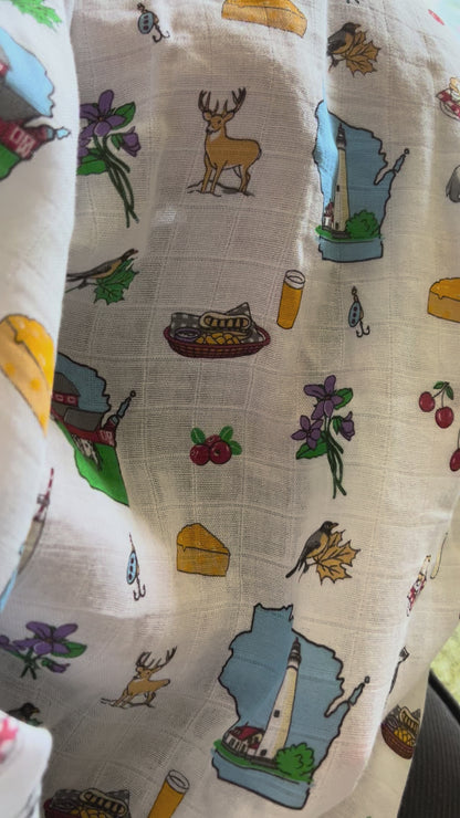 Wisconsin Newborn Gift Set: Muslin Swaddle & Bib | Organic Cotton